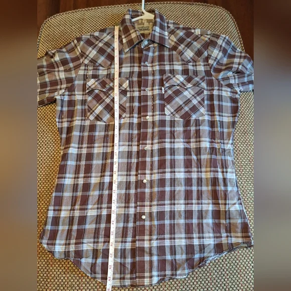 LeviStrauss & Company Brown Plaid Long Sleeve Shirt With Shimmery Gold Threading - Picture 12 of 14